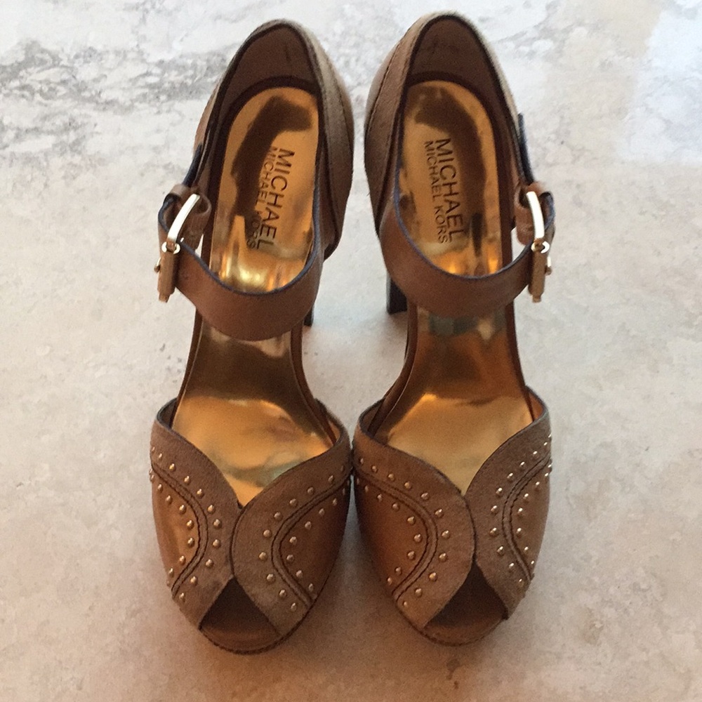 Michael Kors pumps